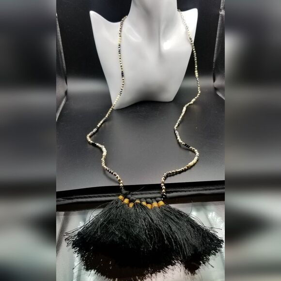 Native tassel fringe necklace N433 - Picture 1 of 3